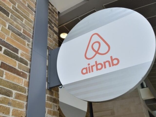 Airbnb sign